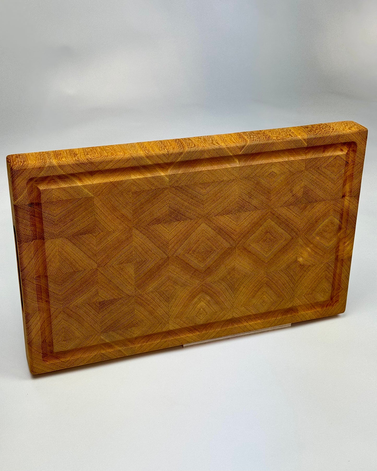 End grain cutting board (Medium)