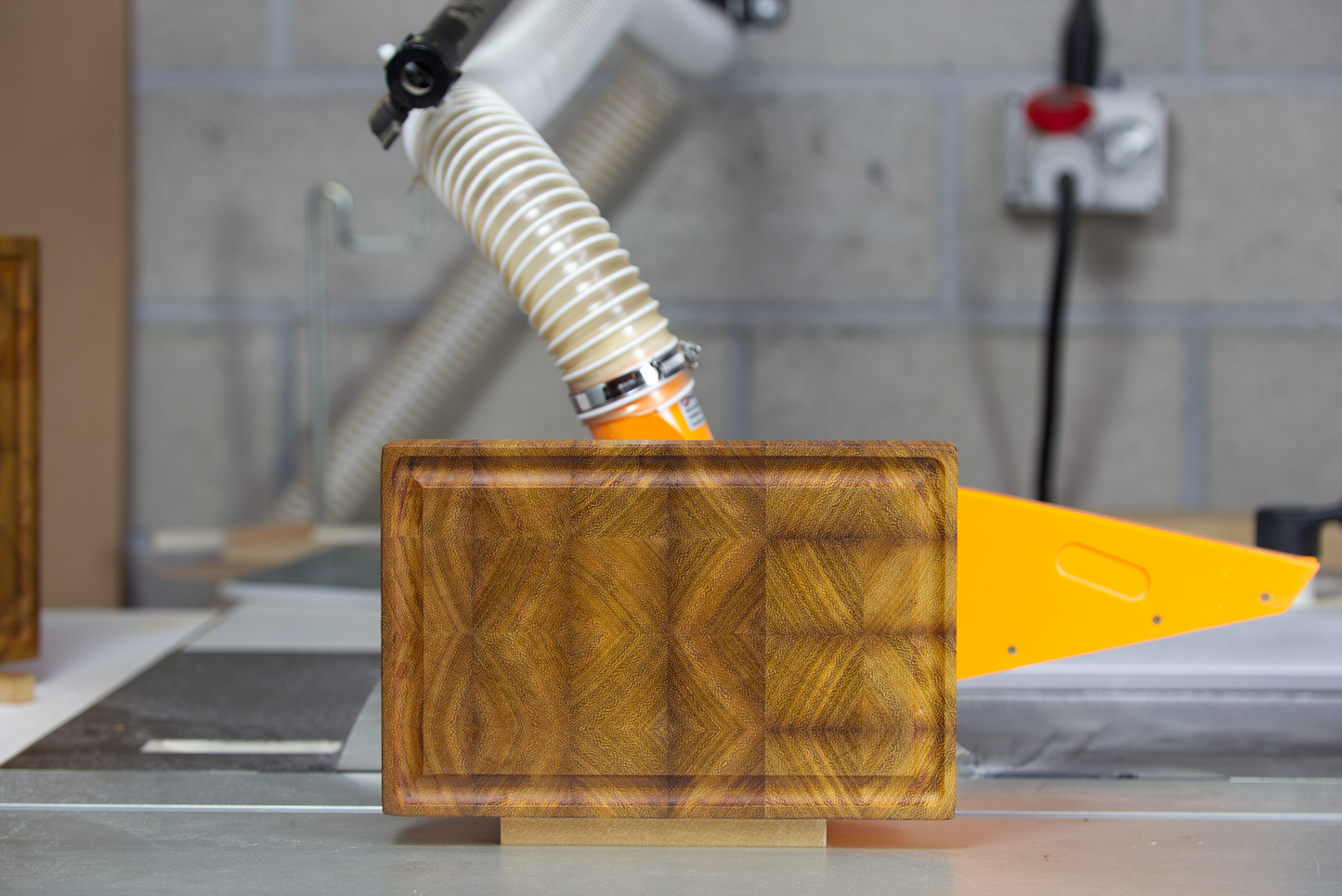Small cutting board ("Mike")